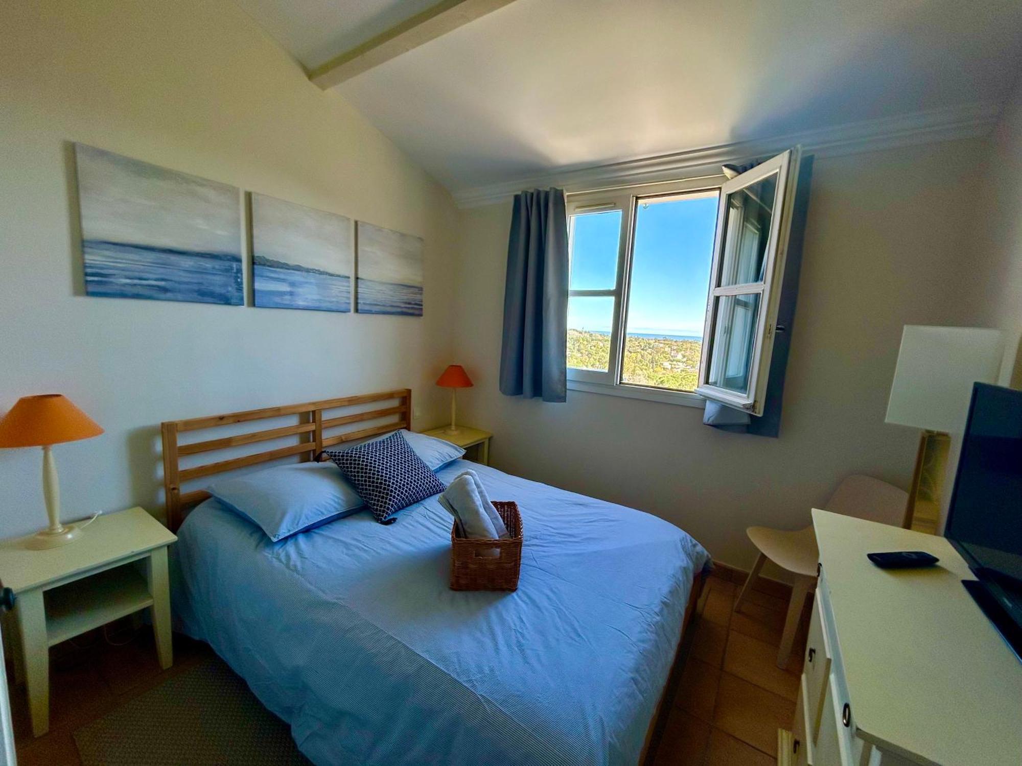 Les Restanques 3120 Vue Mer 3 Chambres Grimaud Dış mekan fotoğraf